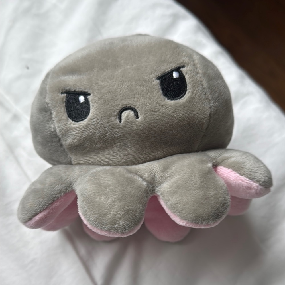 Flipable mood changing octopus stuffed animal